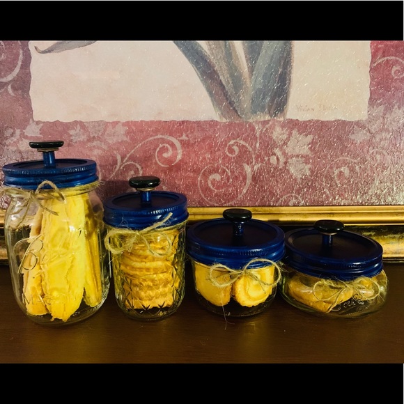 Mason jar canister set with black obsidian stone.